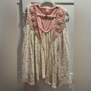 NWOT POL Pink Lace Pearl embellished  Trim Top vest